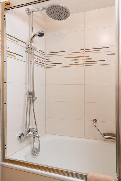 Ferienhaus Adonis Saas-Grund Habitación foto